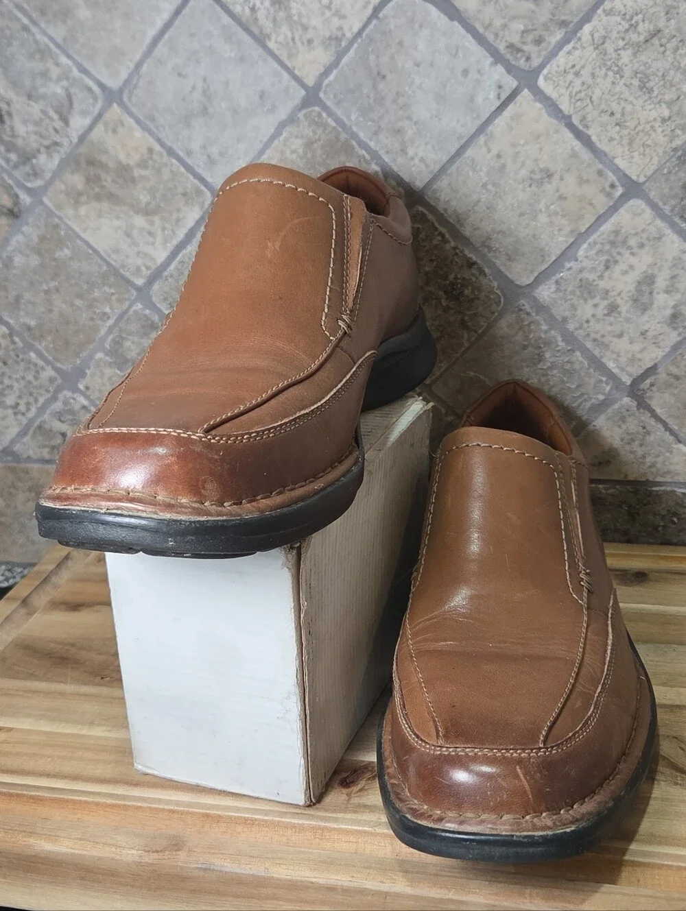 Clarks Men's Kempton Free Loafer, Brown Leather 10 M US